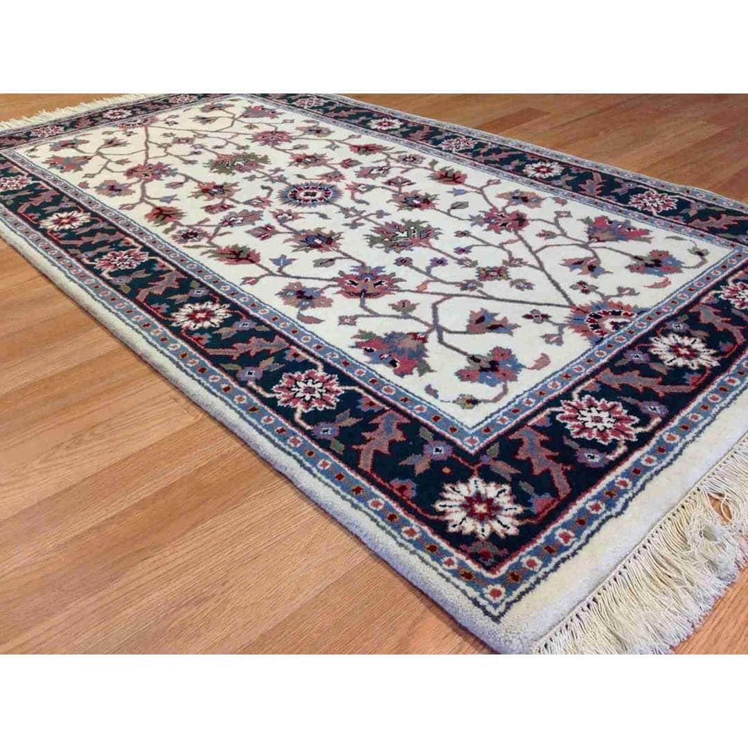 Inviting Ivory - Floral Design Rug - Oriental Indian Carpet - 2'11" x 5'2" ft.
