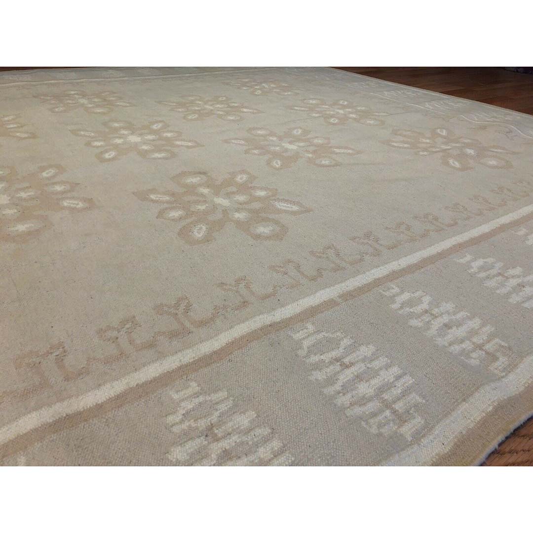 Delightful Dhurrie - Tribal Flatweave Rug - Indian Carpet - 8' x 10' ft