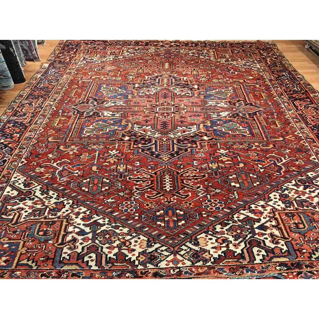Handsome Heriz - 1920s Antique Persian Rug - Tribal Carpet - 9'6" x 11'4" ft