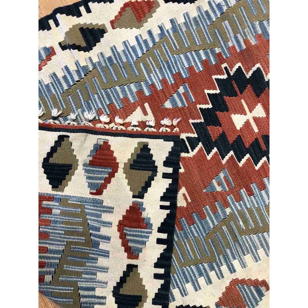 Tremendous Turkish - 1970s Vintage Kilim Rug - Tribal Carpet - 3'6" x 5'4" ft