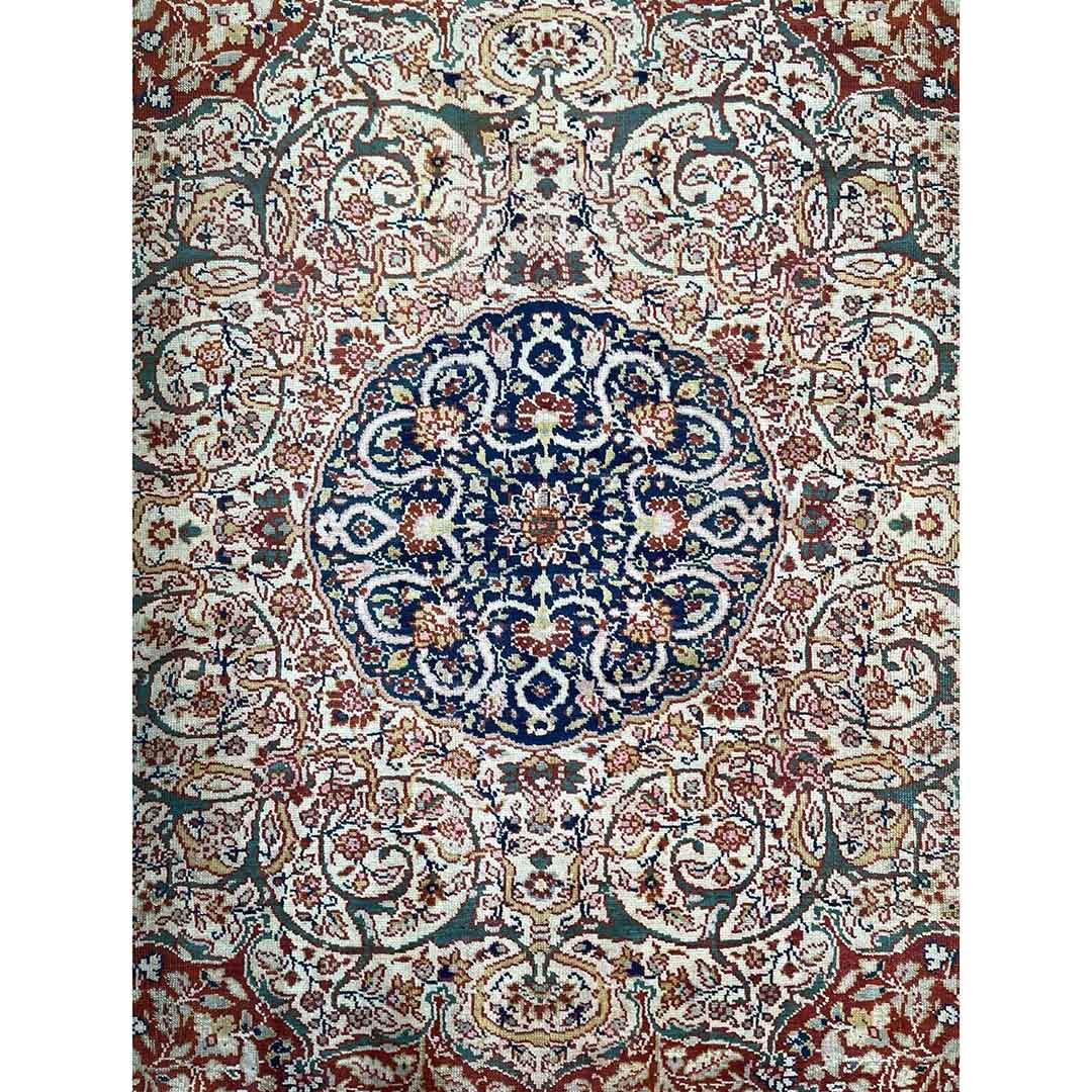 Fantastic Floral 1890s Antique Oriental Rug Traditional Carpet